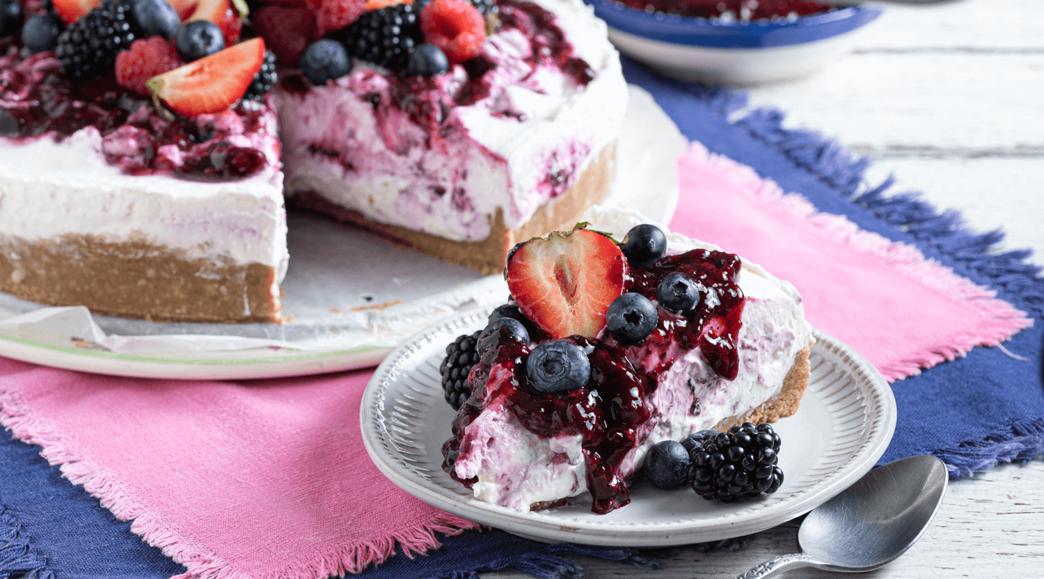 No-Bake Mixed Berry Cheesecake